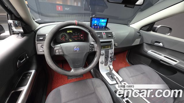 Volvo C30 — interior