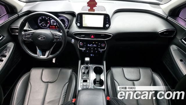 Hyundai Santa Fe — interior