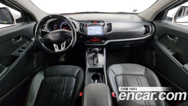 Kia Sportage — interior