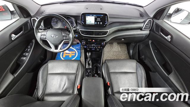 Hyundai Tucson — interior