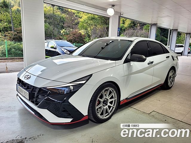 Hyundai Avante — exterior