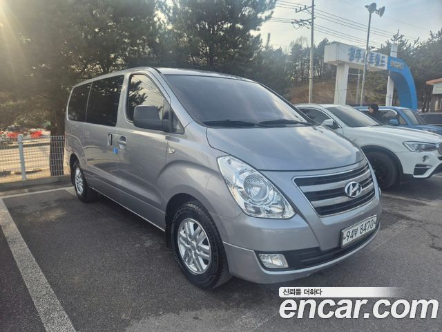 Hyundai Starex