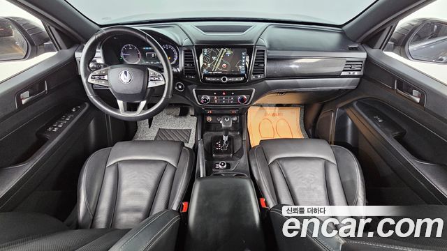 KG Mobility Rexton — interior