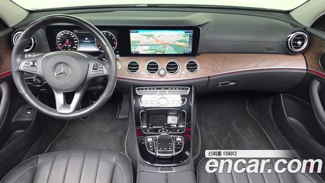 Mercedes-Benz E-Class — interior