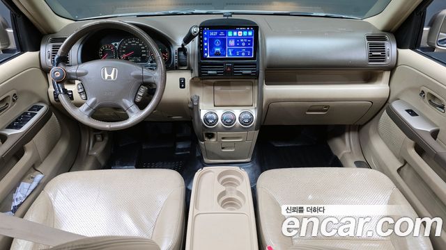 Honda CR-V — interior