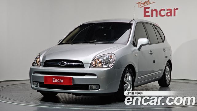 Kia Carens — exterior