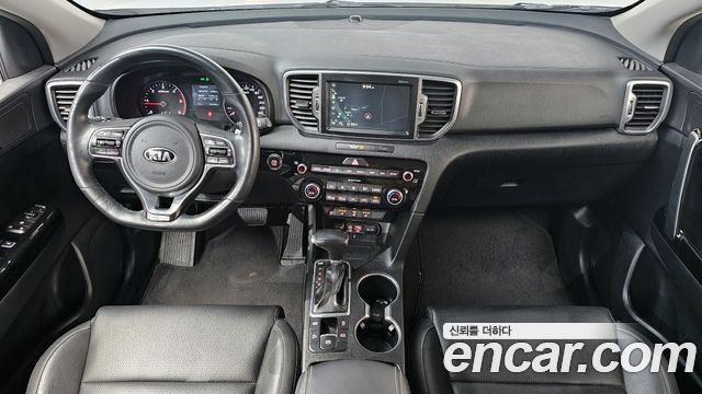 Kia Sportage — interior