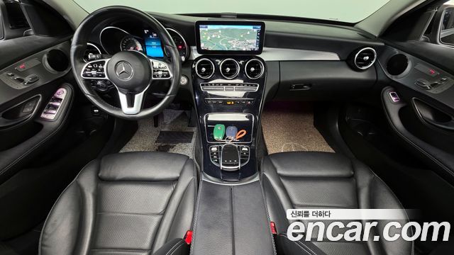 Mercedes-Benz C-Class — interior