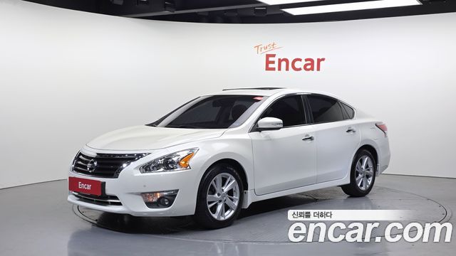 Nissan Altima — exterior