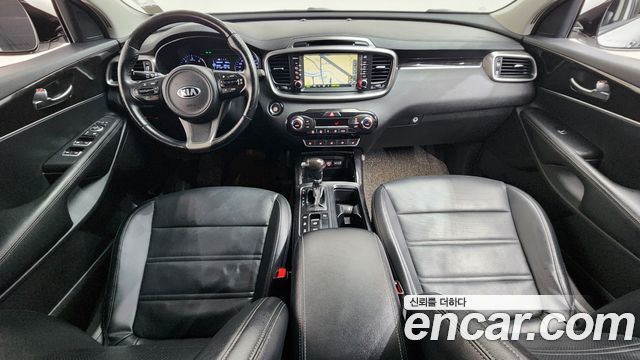 Kia Sorento — interior