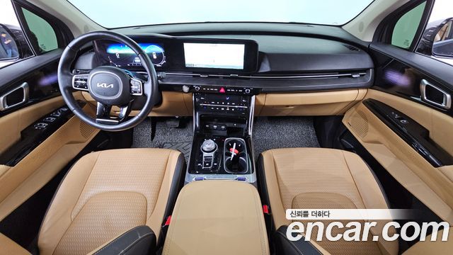 Kia Carnival — interior