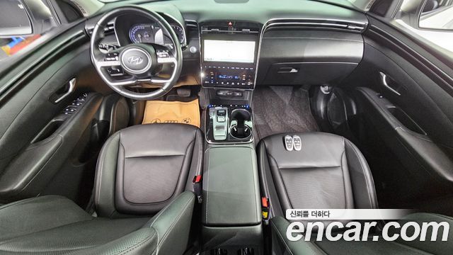 Hyundai Tucson — interior