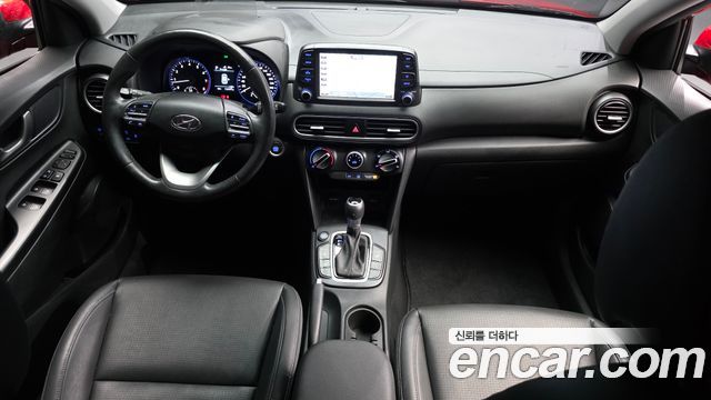 Hyundai Kona — interior