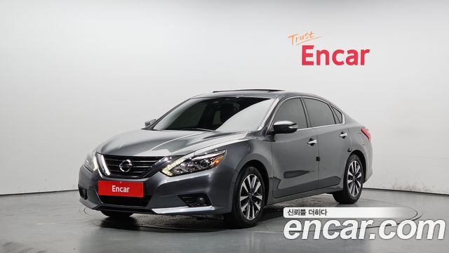 Nissan Altima — exterior