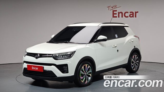 KG Mobility Tivoli — exterior