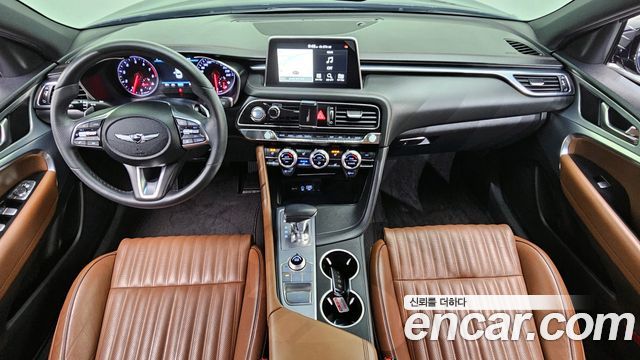 Genesis G70 — interior