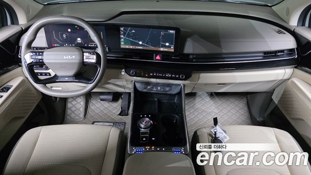 Kia Carnival — interior