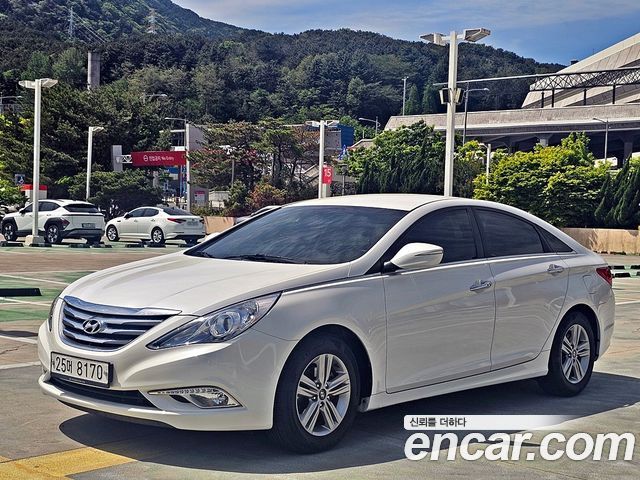 Hyundai Sonata — exterior