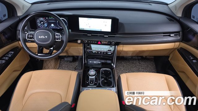 Kia Carnival — interior