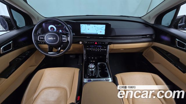 Kia Carnival — interior