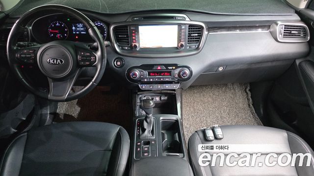 Kia Sorento — interior