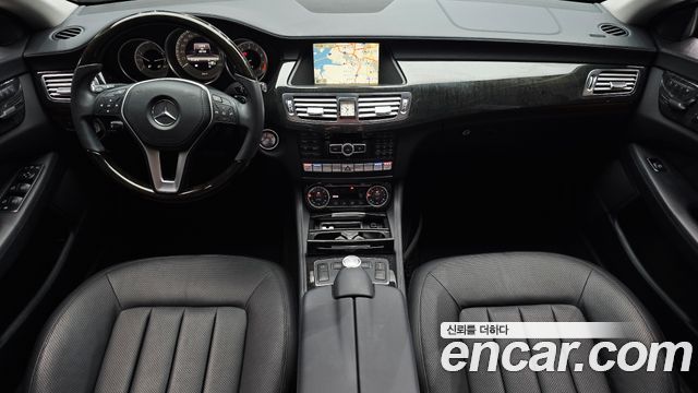 Mercedes-Benz CLS-Class — interior