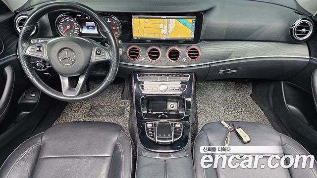 Mercedes-Benz E-Class — interior