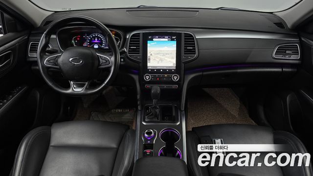 Renault Korea SM6 — interior