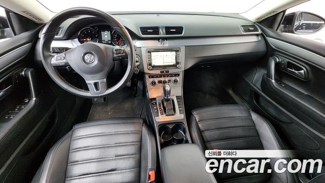 Volkswagen CC — interior