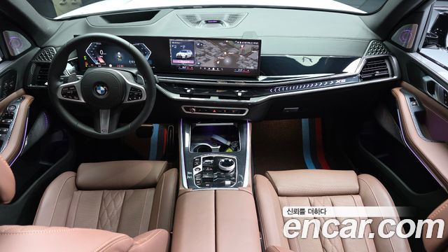BMW X5 — interior