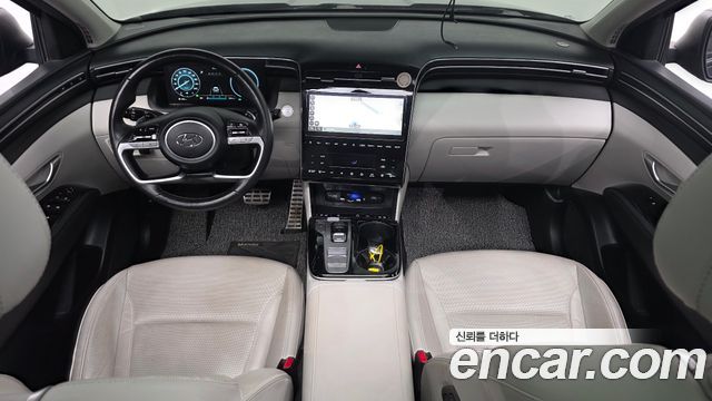 Hyundai Tucson — interior