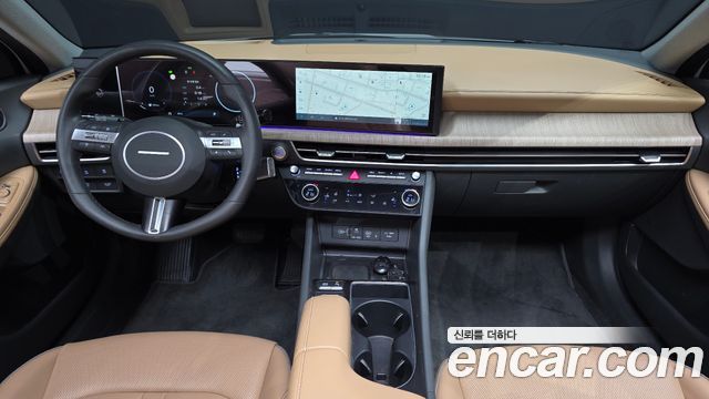 Hyundai Sonata — interior