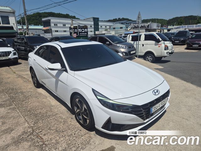 Hyundai Avante — exterior