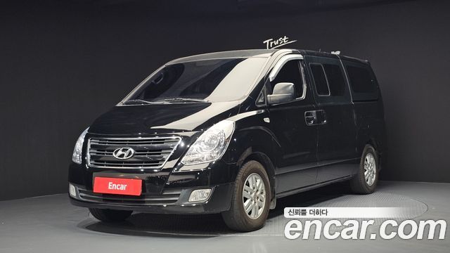 Hyundai Starex — exterior