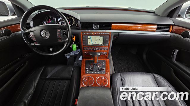 Volkswagen Phaeton — interior