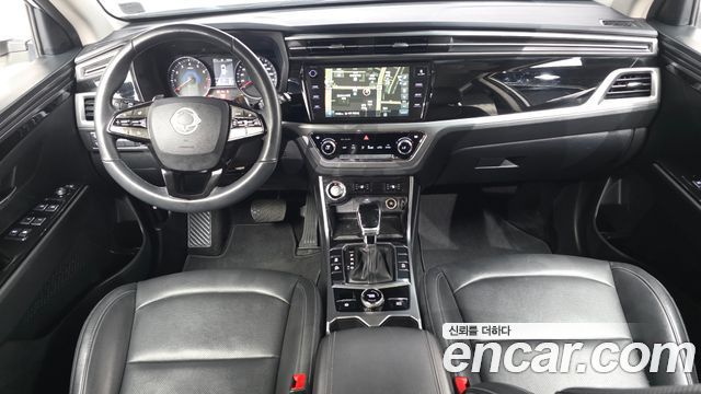 KG Mobility Korando — interior