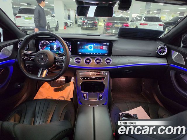 Mercedes-Benz CLS-Class — interior