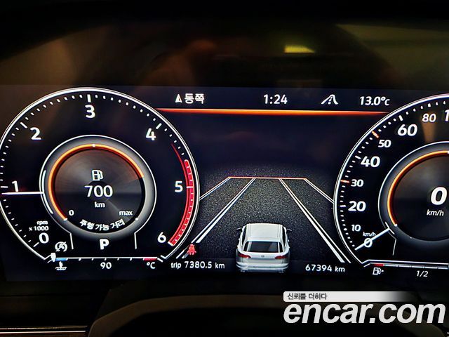 Volkswagen Touareg — interior