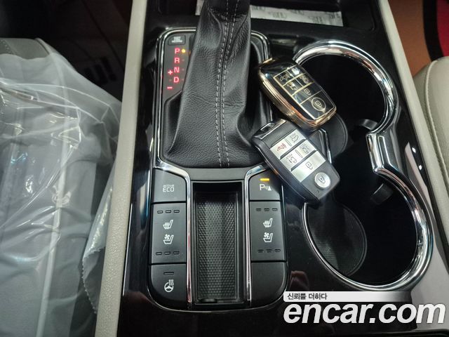 Kia Carnival — interior
