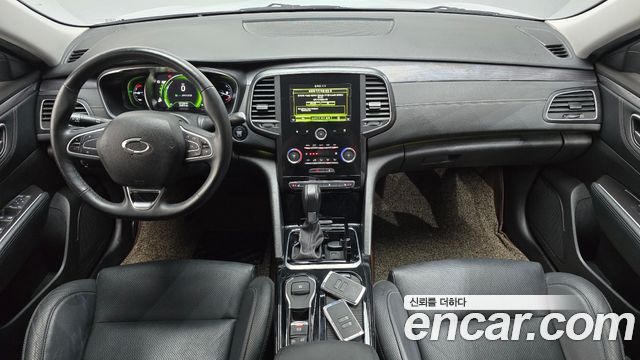 Renault Korea SM6 — interior