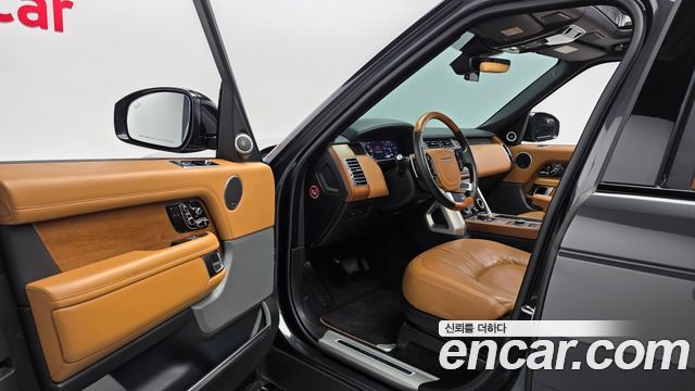 Land Rover Range Rover — interior