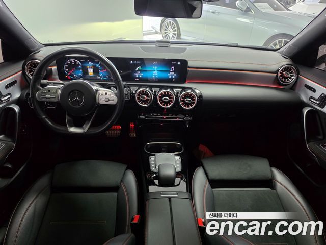 Mercedes-Benz CLA-Class — interior