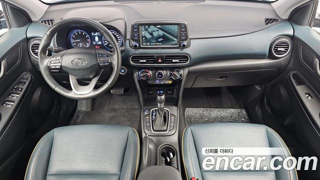 Hyundai Kona — interior