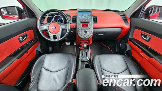 Kia Soul — interior