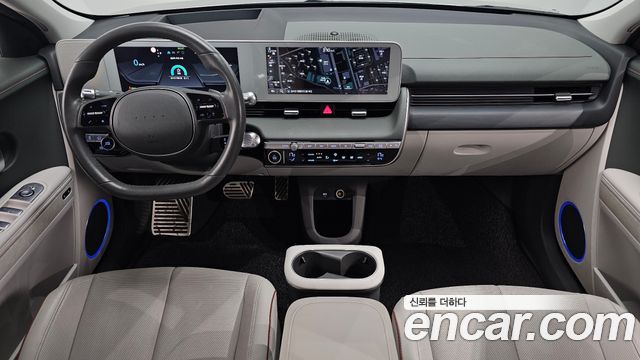 Hyundai IONIQ 5 — interior
