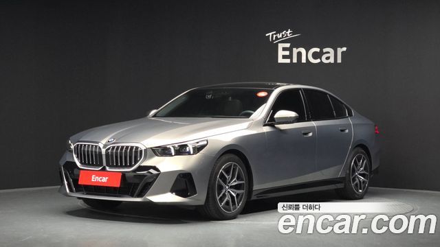 BMW 5 Series — exterior