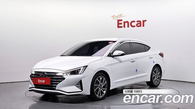 Hyundai Avante — exterior