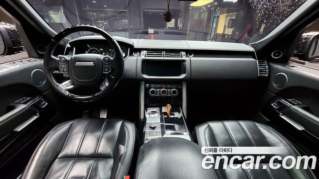Land Rover Range Rover — interior