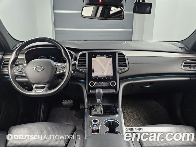 Renault Korea SM6 — interior