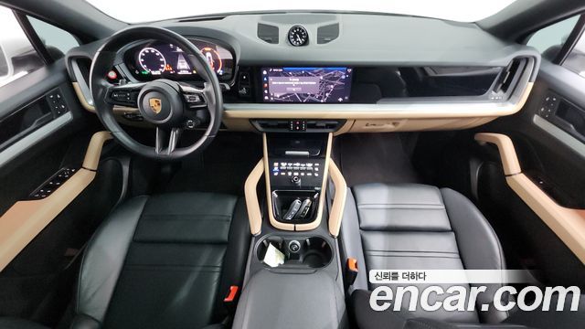 Porsche Cayenne — interior